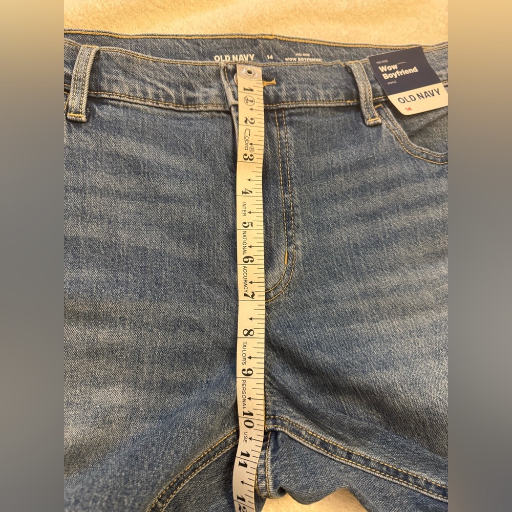 NWT Old Navy Mid-Rise Wow Boyfriend pants. - Picture 6 of 8